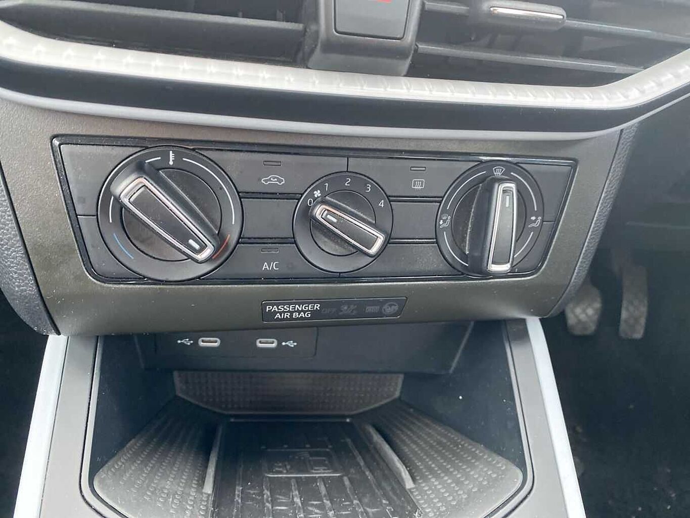 SEAT Arona 1.0 TSI SE Technology 5Dr