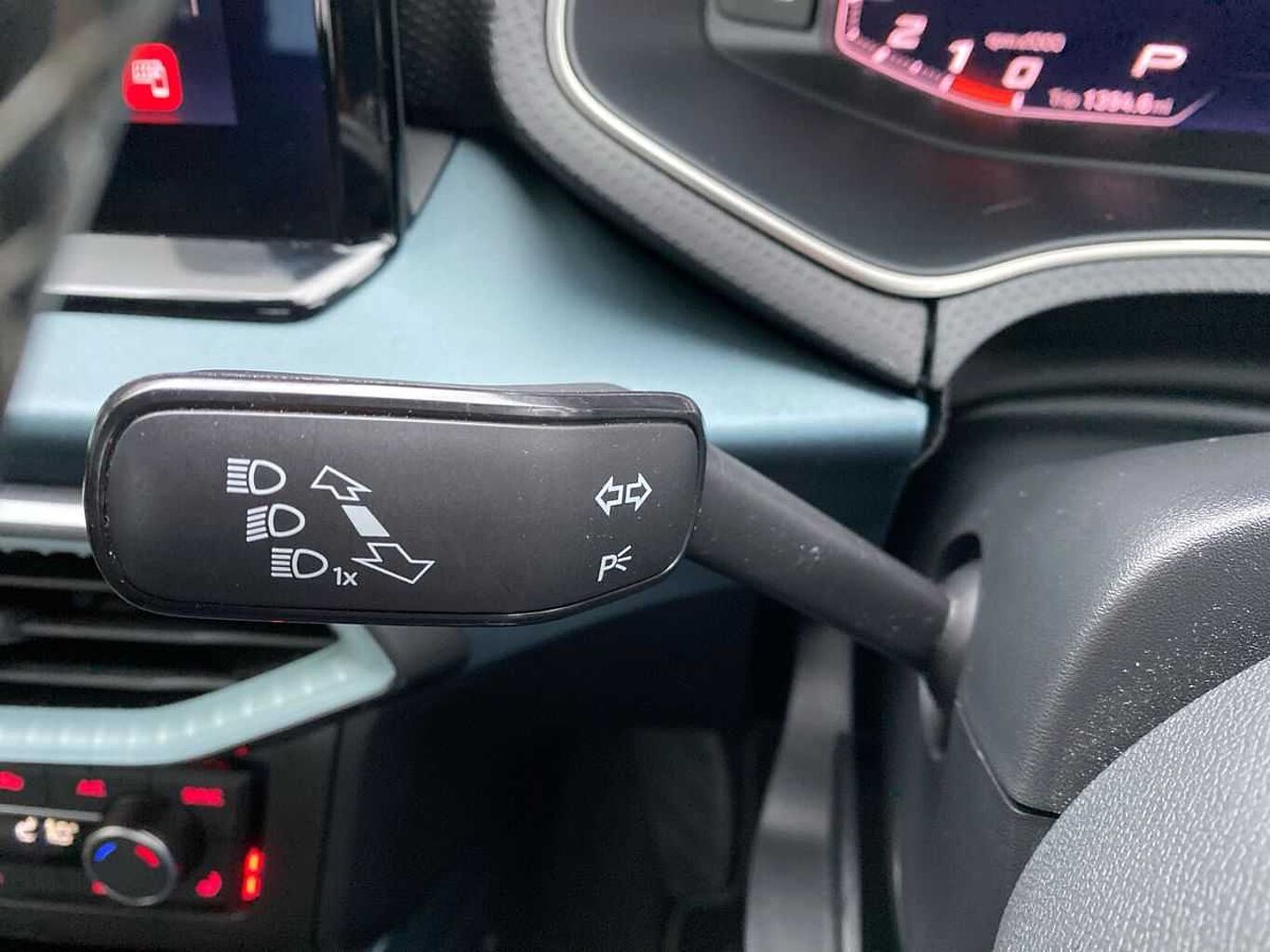 SEAT Arona 1.0 TSI Xperience Lux Suv 5Dr Petrol DSG Euro 6 (S/S) (110 Ps)