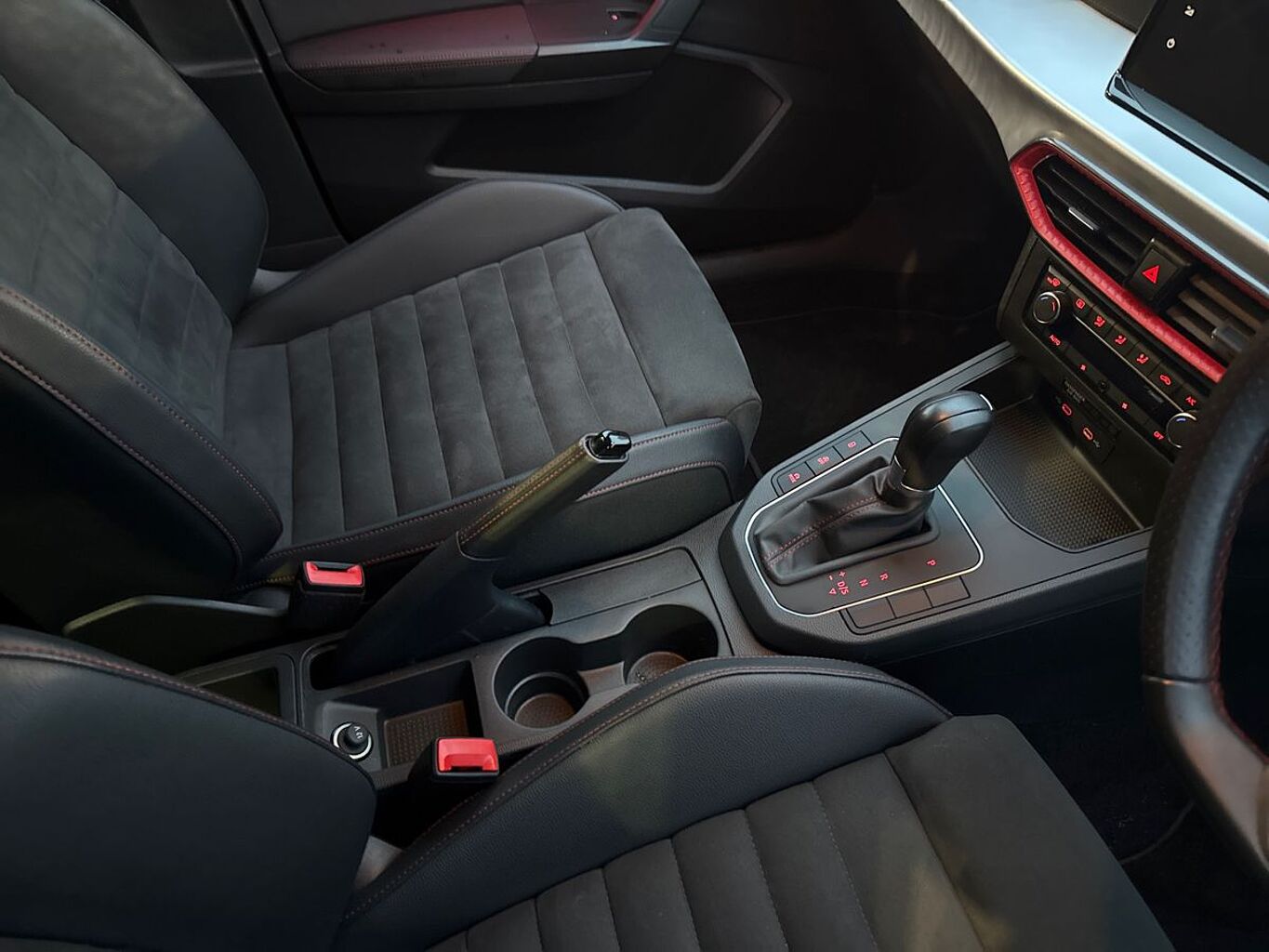 SEAT Ibiza 1.0 TSI Fr Sport Hatchback 5Dr Petrol DSG Euro 6 (S/S) (110 Ps)