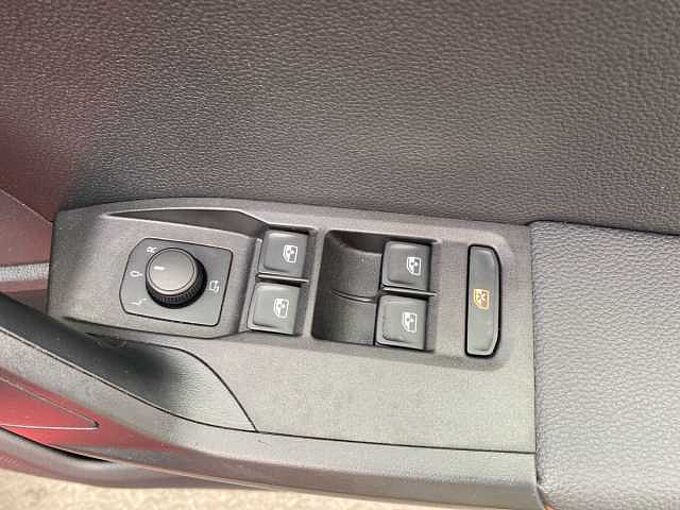 SEAT Ibiza 1.0 TSI 110 Fr Sport 5Dr