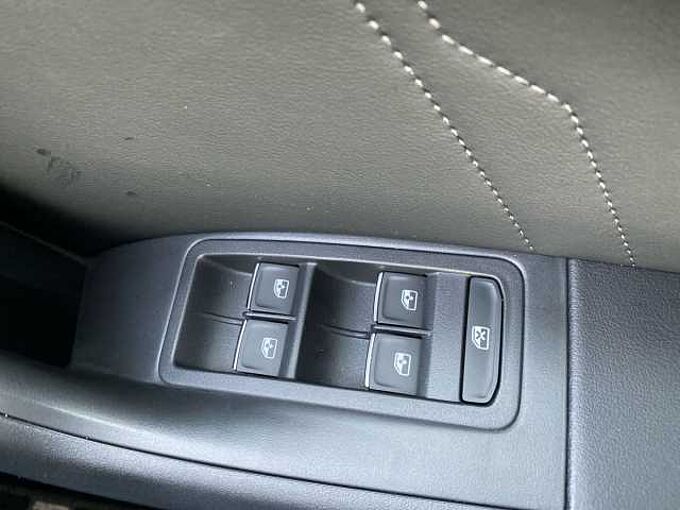 SEAT Ateca 1.5 TSI EVO Fr Black Edition 5Dr