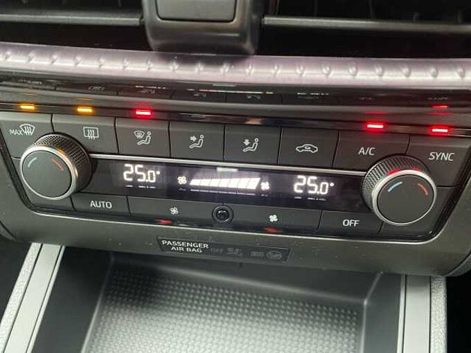 SEAT Ibiza 1.0 TSI Xcellence Hatchback 5Dr Petrol DSG Euro 6 (S/S) (115 Ps)